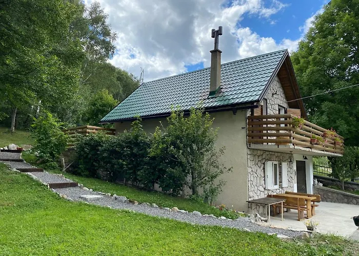 Sanmari_forest Brvnara